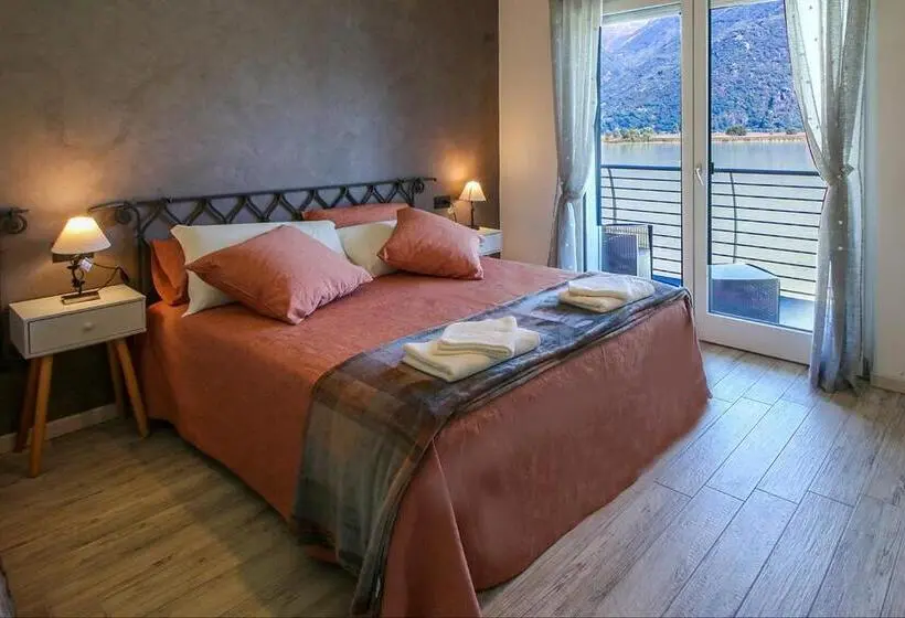 Standard Triple Room, Adeline