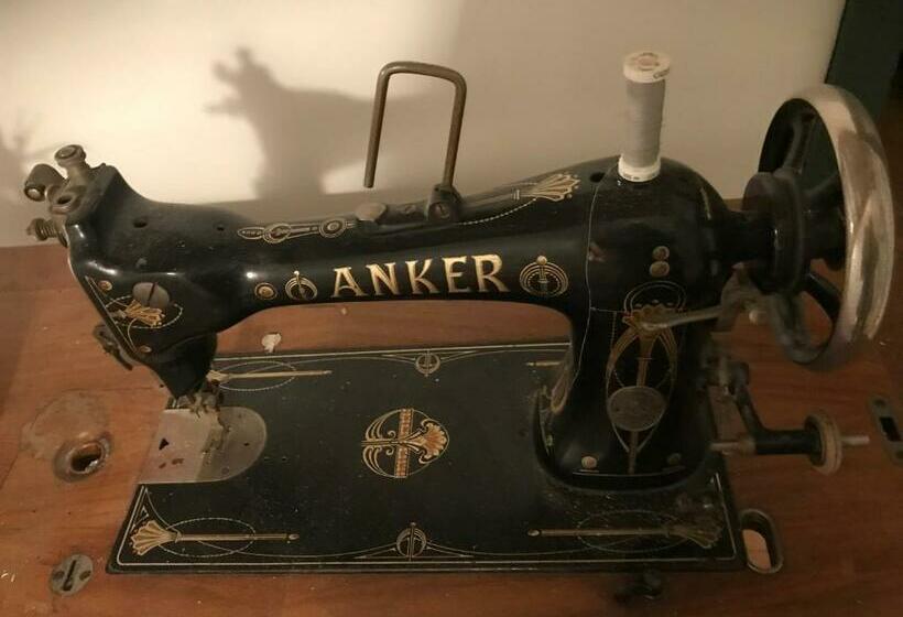 جناح عائلي, T Een En T Ander