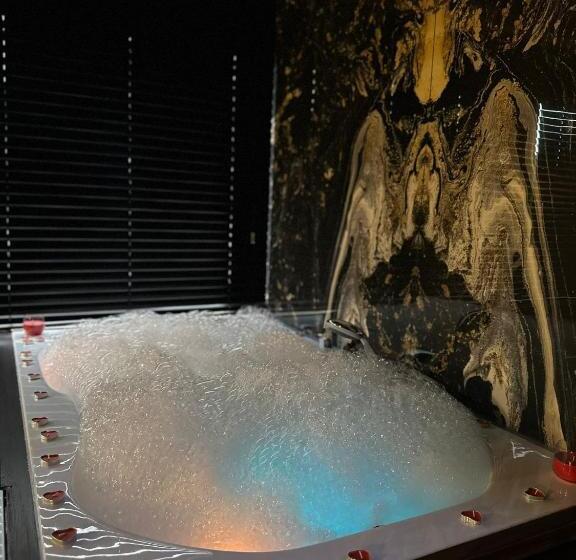 Camera Standard con Idromassaggio, Bayrak Grand