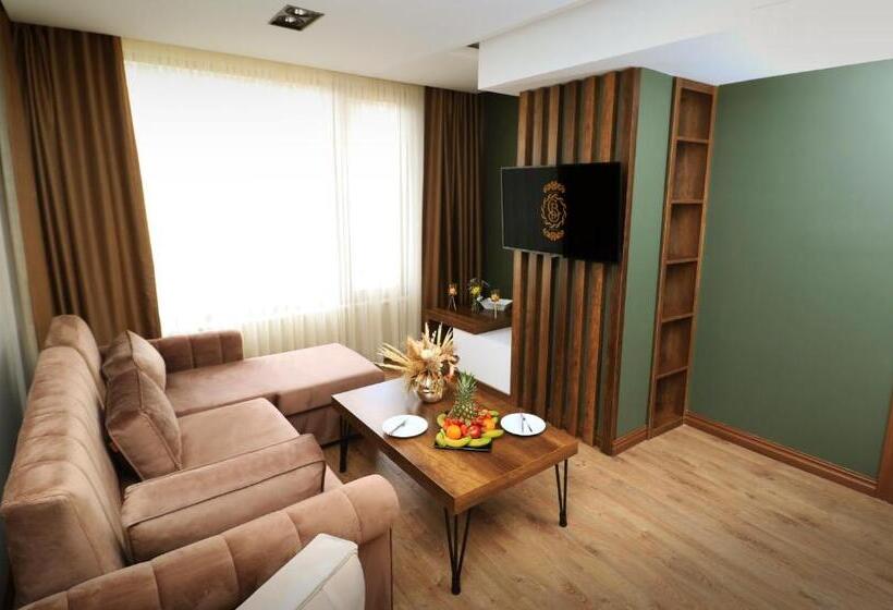 Suite Vista Montagna, Bayrak Grand