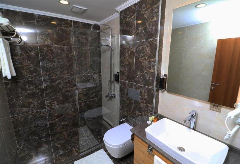 Suite Vista Montagna, Bayrak Grand