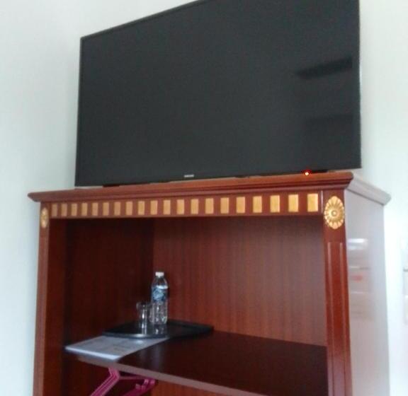 اتاق لوکس یک تخته, Oyo 90464 Borneo Suites