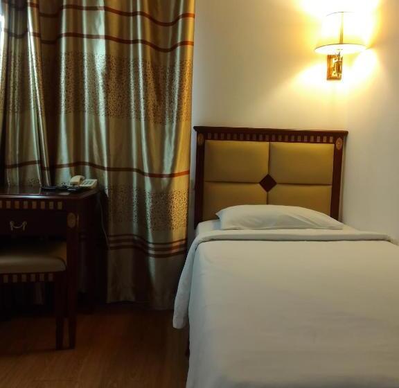 اتاق لوکس یک تخته, Oyo 90464 Borneo Suites