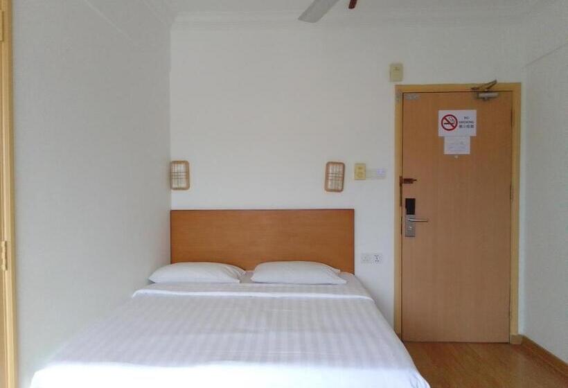 带大床的高级房间, Oyo 90464 Borneo Suites