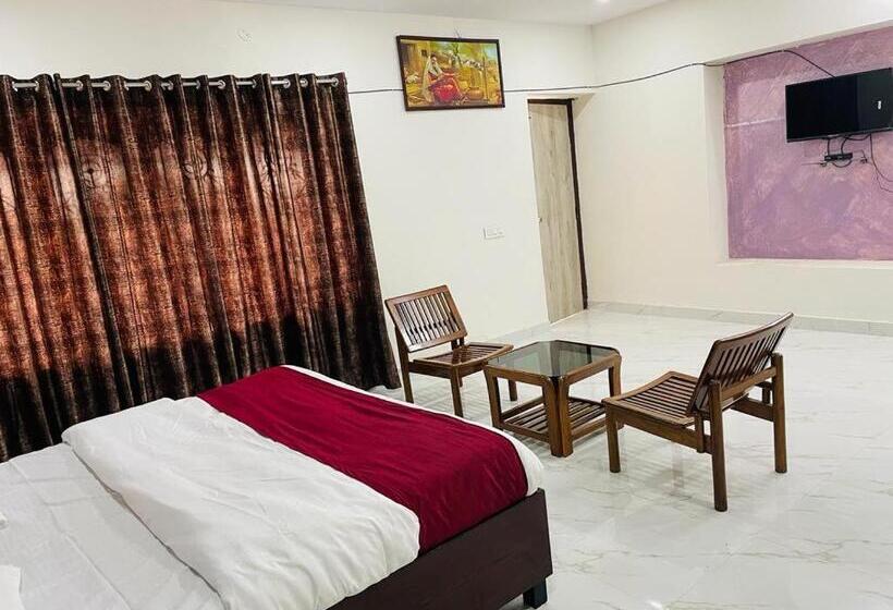 豪华房间, Zora Park