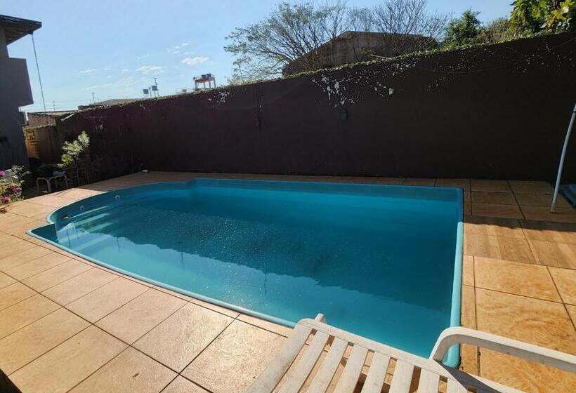 آپارتمان 1 خوابه با بالکن, Ivy House Apart