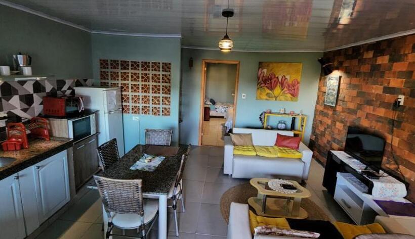 آپارتمان 1 خوابه با بالکن, Ivy House Apart