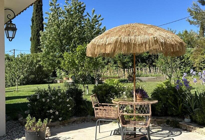 اتاق سوپریور, La Parenthèse Saint Donat