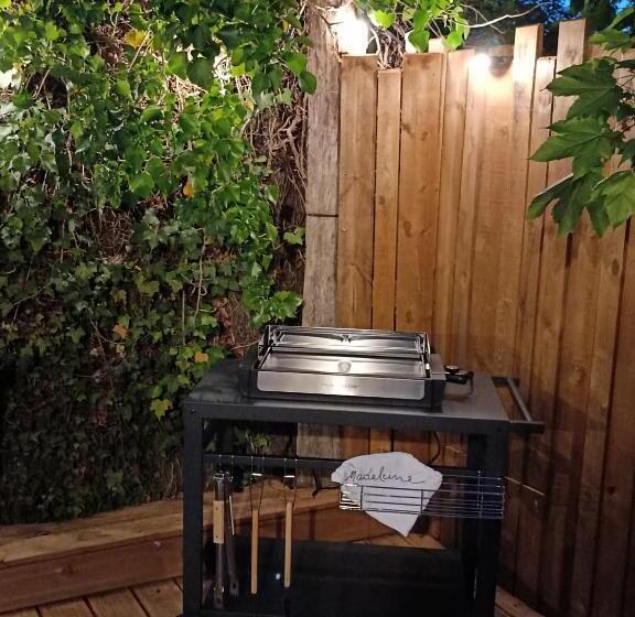 Дом 1 Спальня, Maisonnette Avec Terrasse Et Parking   Madeleine, Il était Une Fois