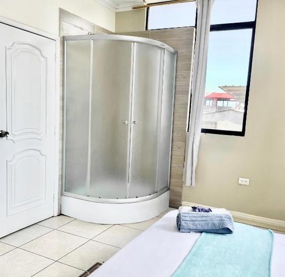 اتاق استاندارد, Reef Hostel Manta