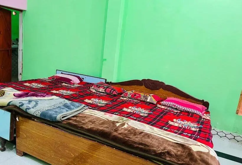 エコノミー４人部屋, Shreenathji Haveli