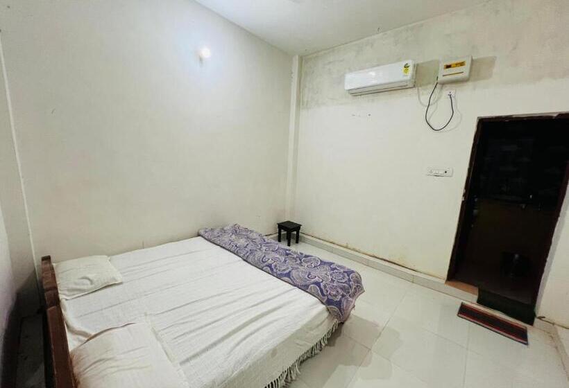 غرفة ديلوكس سرير كينج, Shreenathji Haveli