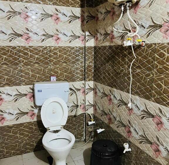 キングサイズベッドのデラックスルーム, Shreenathji Haveli