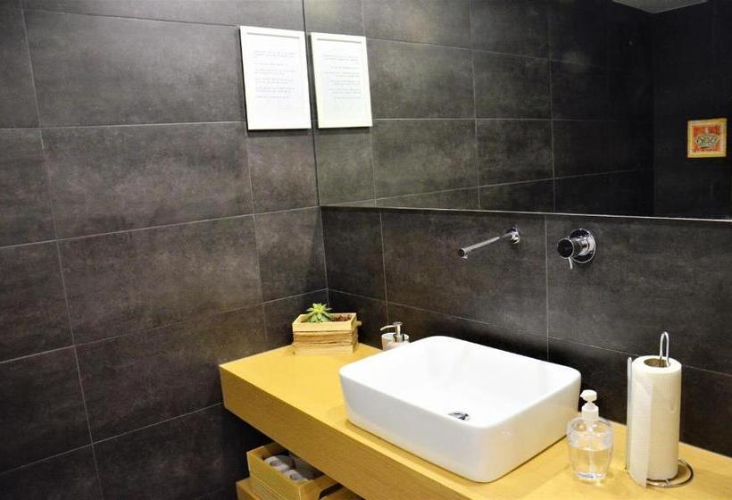 Triple Room Sea View, Lalita House