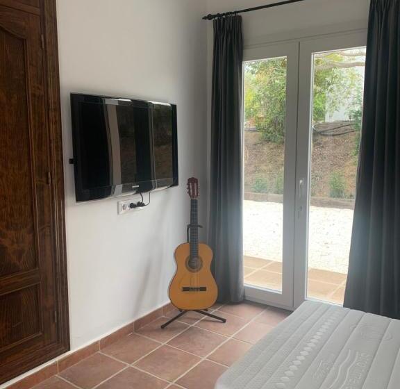 غرفة قياسية سرير كينج, Los Chozones