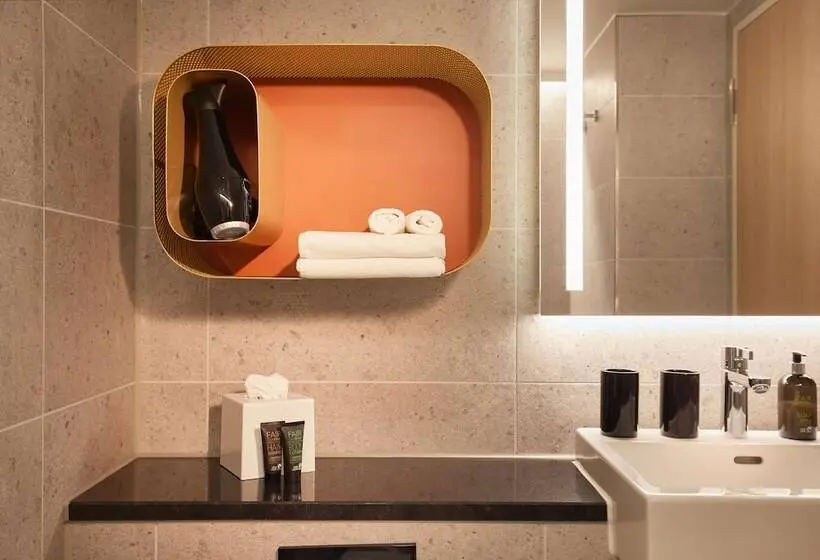 スタンダードスタジオ, Adina Apartment Hotel Stuttgart
