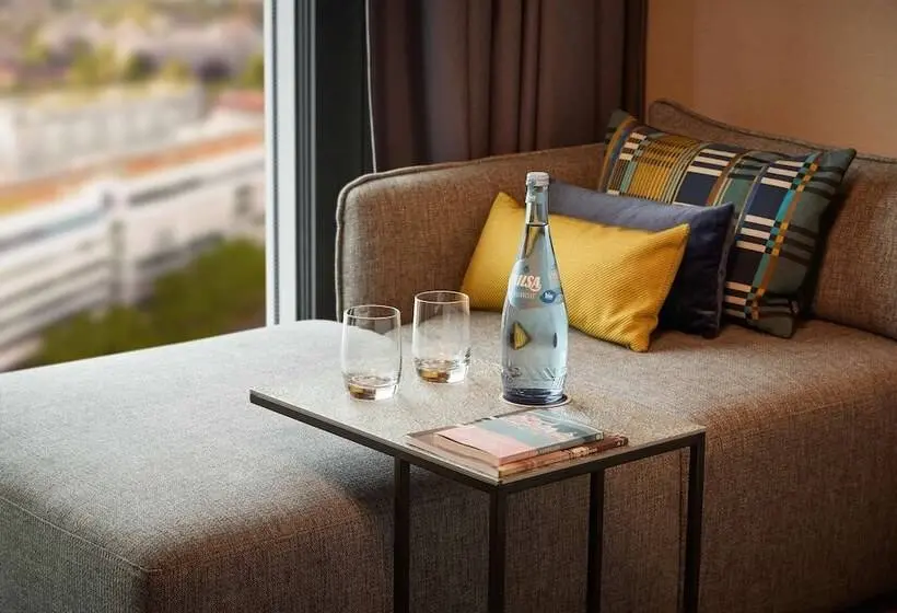 スタンダードスタジオ, Adina Apartment Hotel Stuttgart
