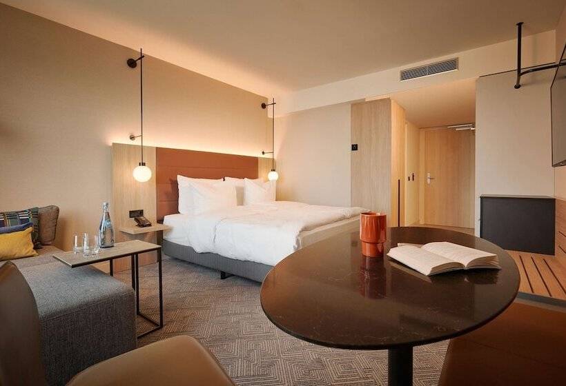 스탠다드 스튜디오, Adina Apartment Hotel Stuttgart