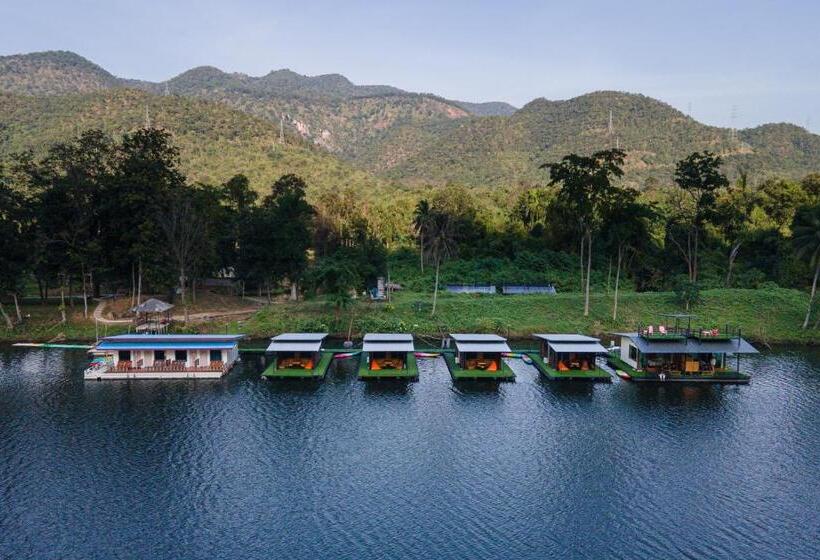 Deluxe room with river view, Phu Naphat Resort