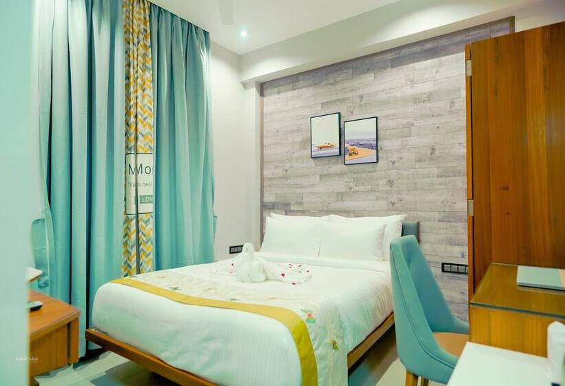 חדר סופריור, Rg Exclusive Hotel  Akola