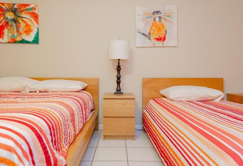 ‫فيلا غرفة نوم واحدة, Seven Bluff Cabins