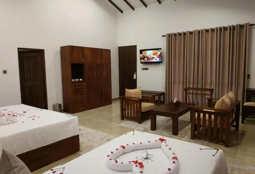 デラックストリプルルーム, Sigiriya Cashew Palace Resort