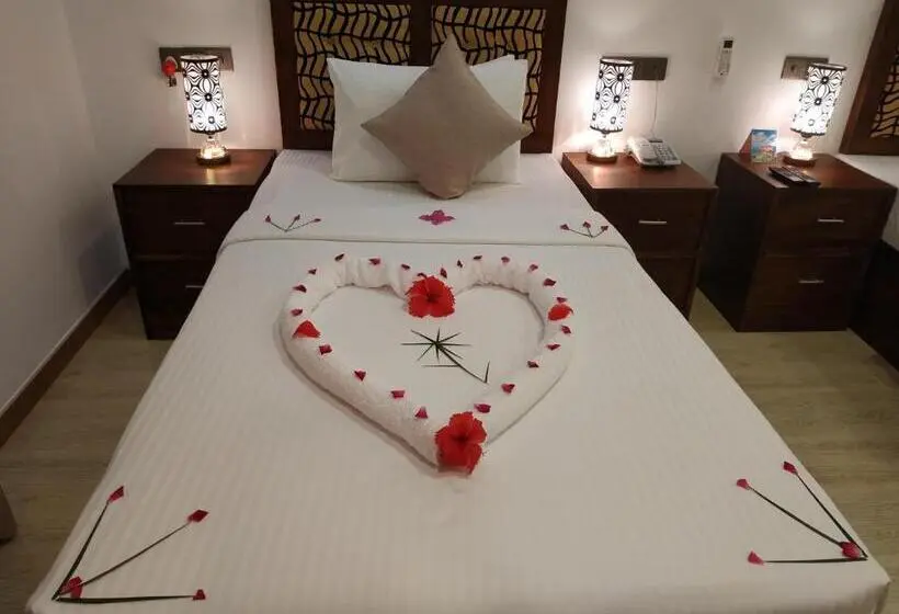 デラックストリプルルーム, Sigiriya Cashew Palace Resort