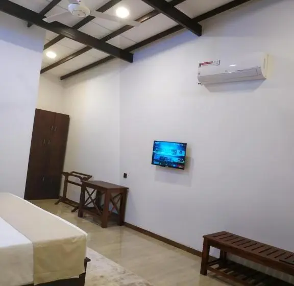デラックスルーム, Sigiriya Cashew Palace Resort