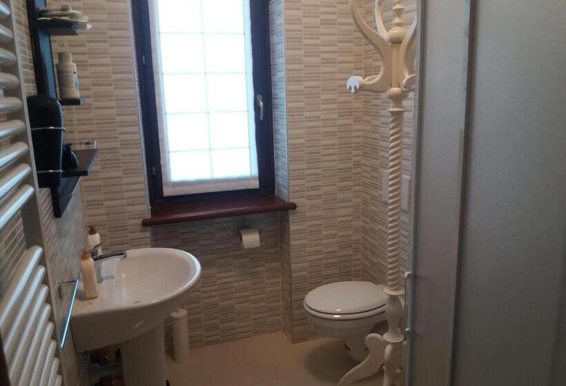 غرفة قياسية, I Pini B&b