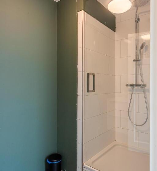 Quarto Estandar, Big Room