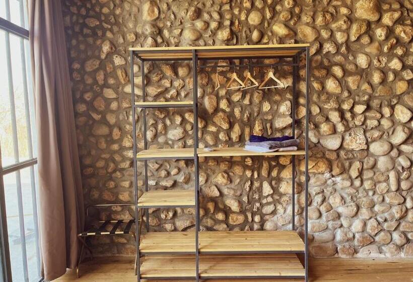 غرفة قياسية, Dar Seddik