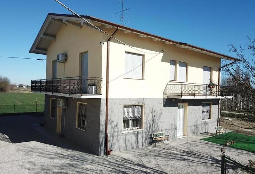 Standard room with outdoor bath, Il Leprotto   Room & Breakfast