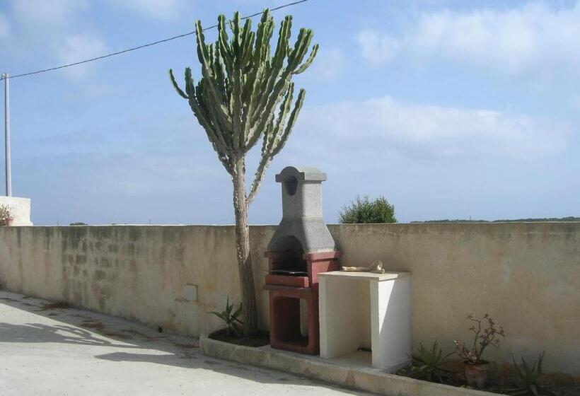 חדר סטנדרט לארבעה, Room In House Magical Holidays In A Dammuso In Favignana Nestled In A Pine Forest