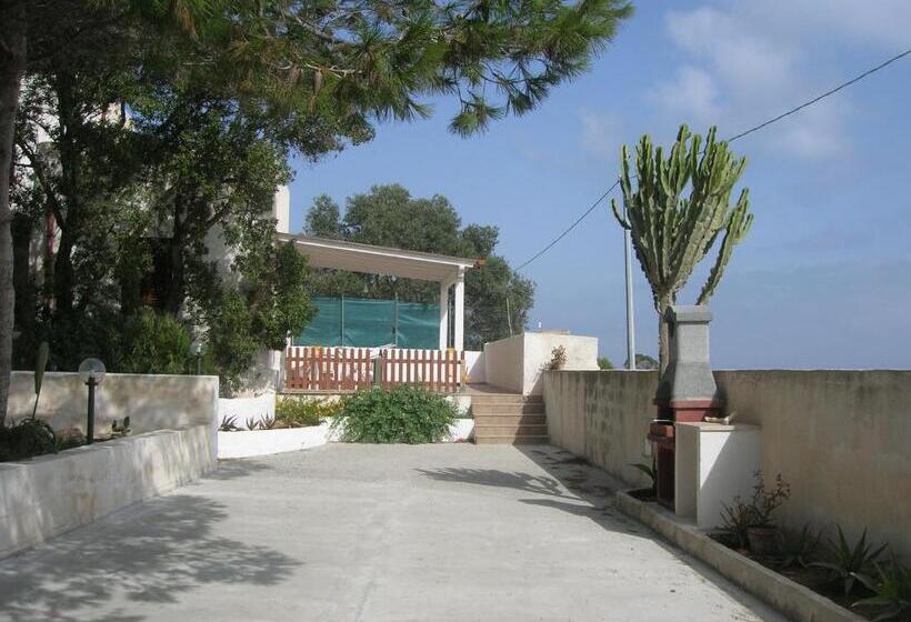 חדר סטנדרט לארבעה, Room In House Magical Holidays In A Dammuso In Favignana Nestled In A Pine Forest
