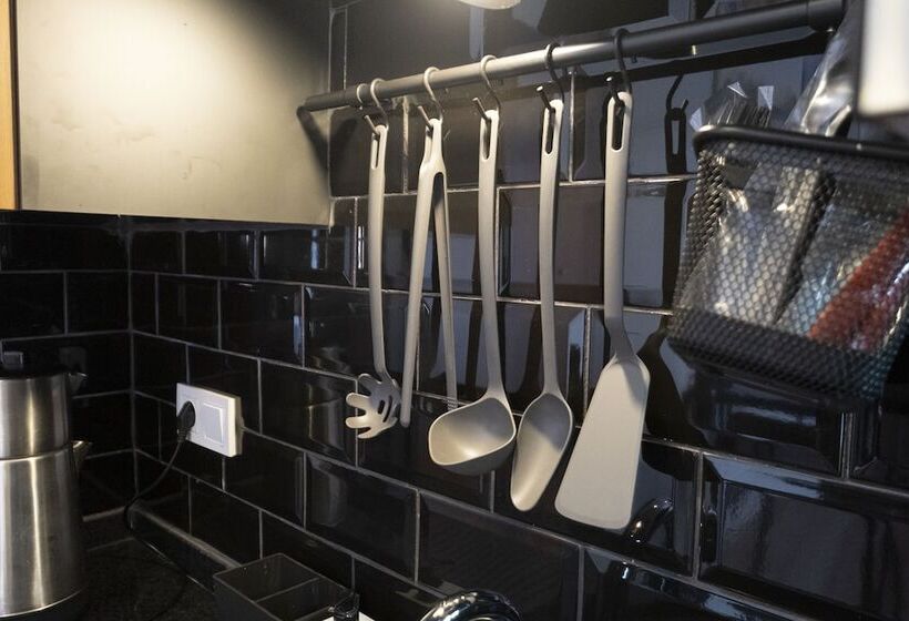 Monolocale Standard, Terra Rossa