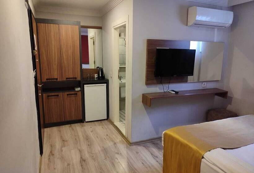 Camera Standard, Terra Rossa