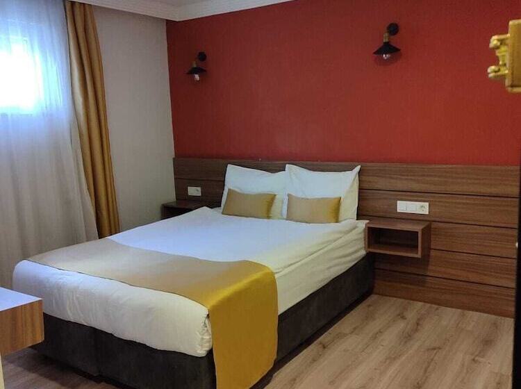 Camera Standard, Terra Rossa