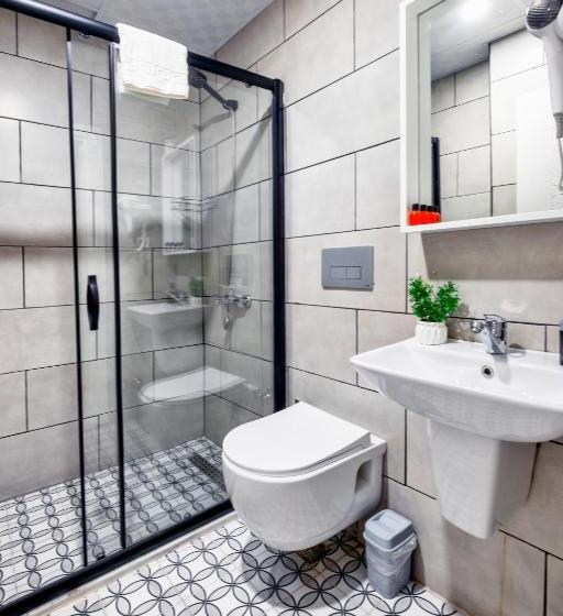 Camera Standard, Terra Rossa