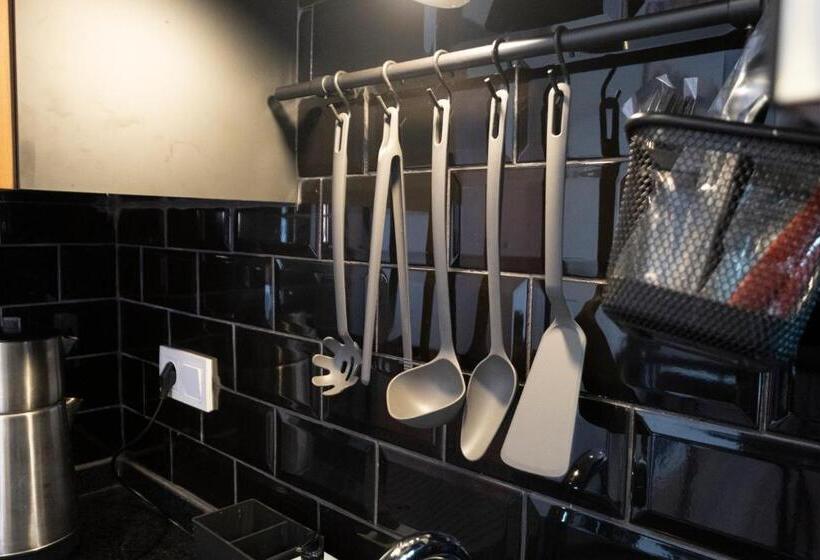 Camera Tripla Deluxe, Terra Rossa