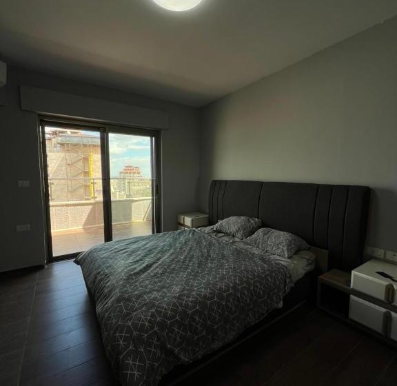 1 Bedroom Penthouse Apartment, Bethlehem City Hostel