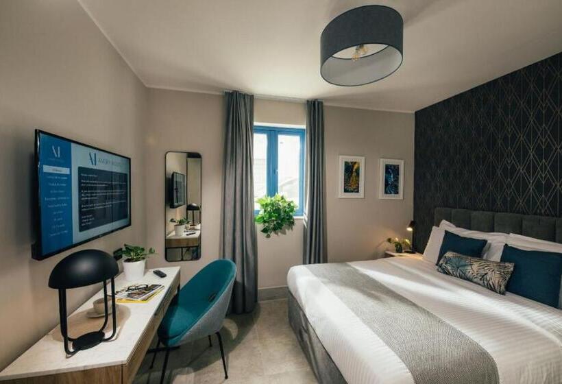 اتاق استاندارد, Amery House