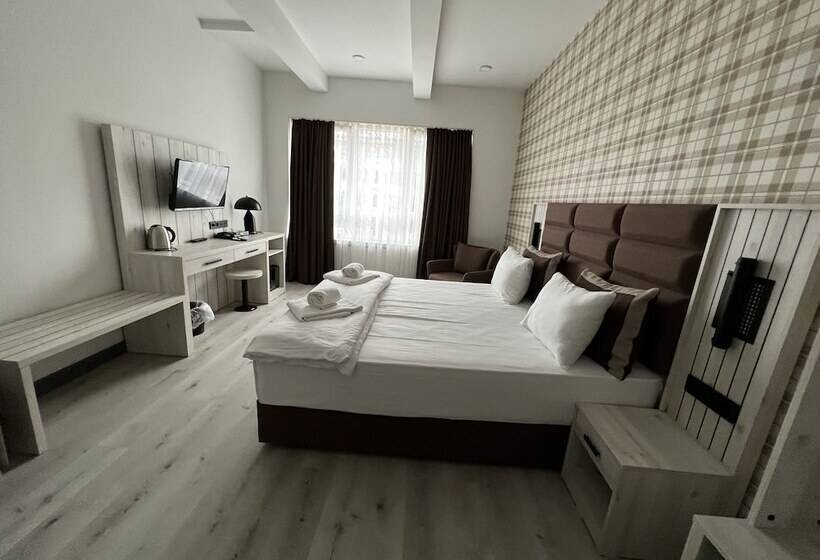 スタンダードルーム, Innception