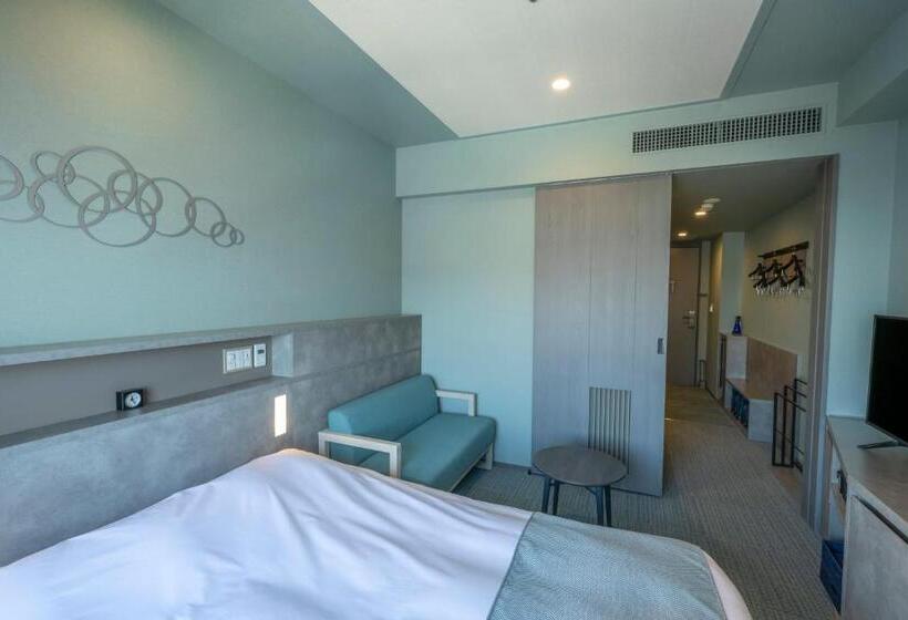 带双人床的基本房间, Lavista Tokyobay