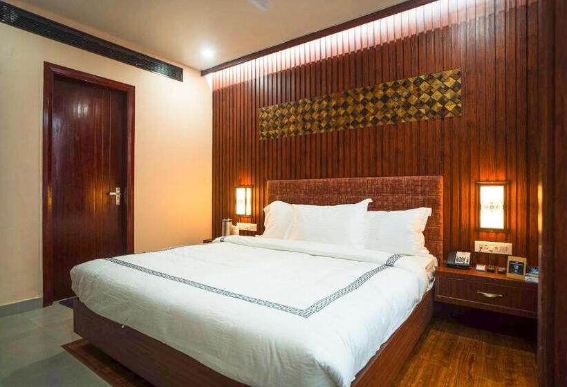 デラックススイート, Mansha Palace