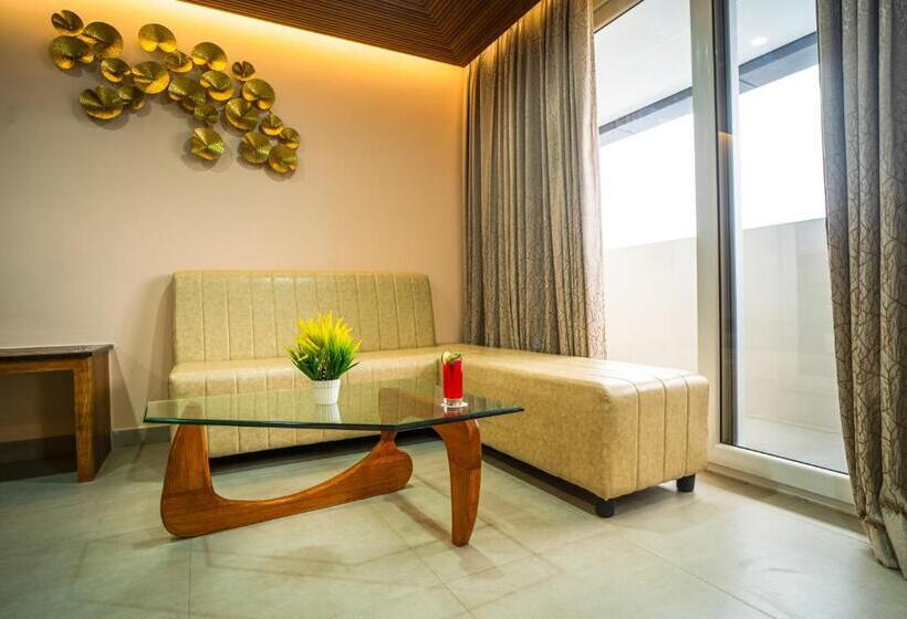 キングサイズベッドのデラックススイート, Mansha Palace