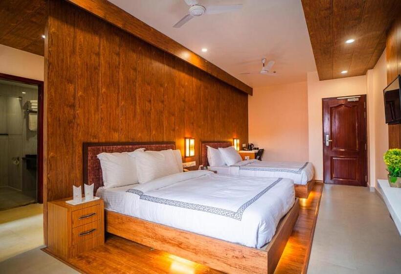 Family Suite, Mansha Palace