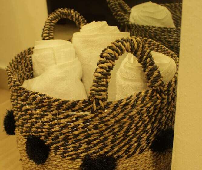 اتاق استاندارد, Studio 27