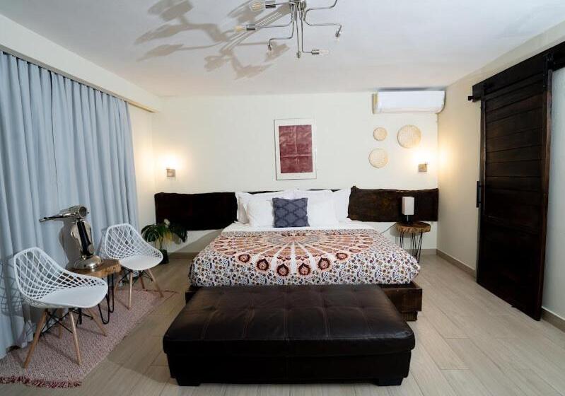 استودیوی لوکس, Studio 27