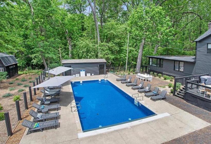 디럭스 스튜디오, The Neighborhood Hotel Grand Beach