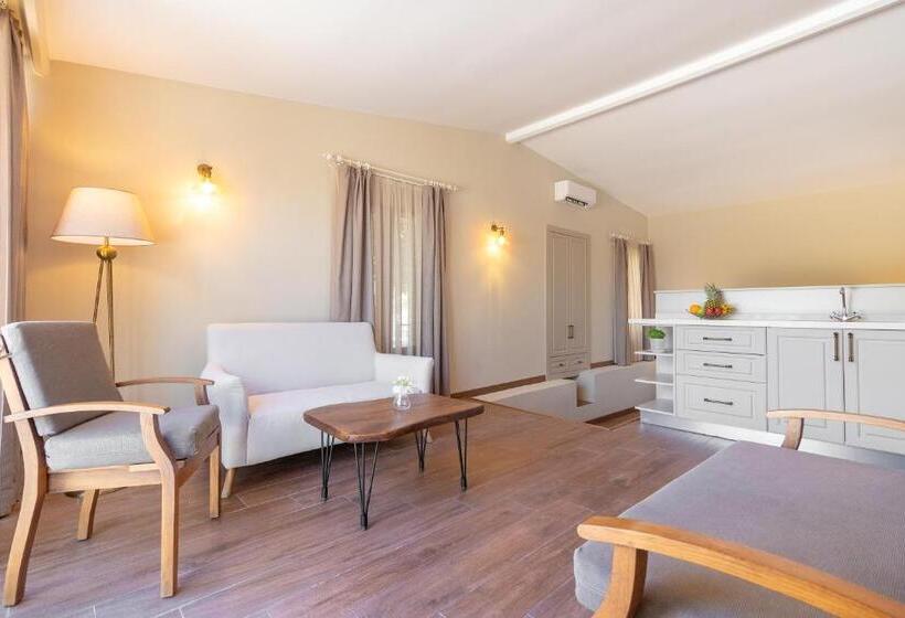 סוויטה נוף לבריכה, Villa Florya